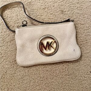 LOVED Michael Kors Wristlet